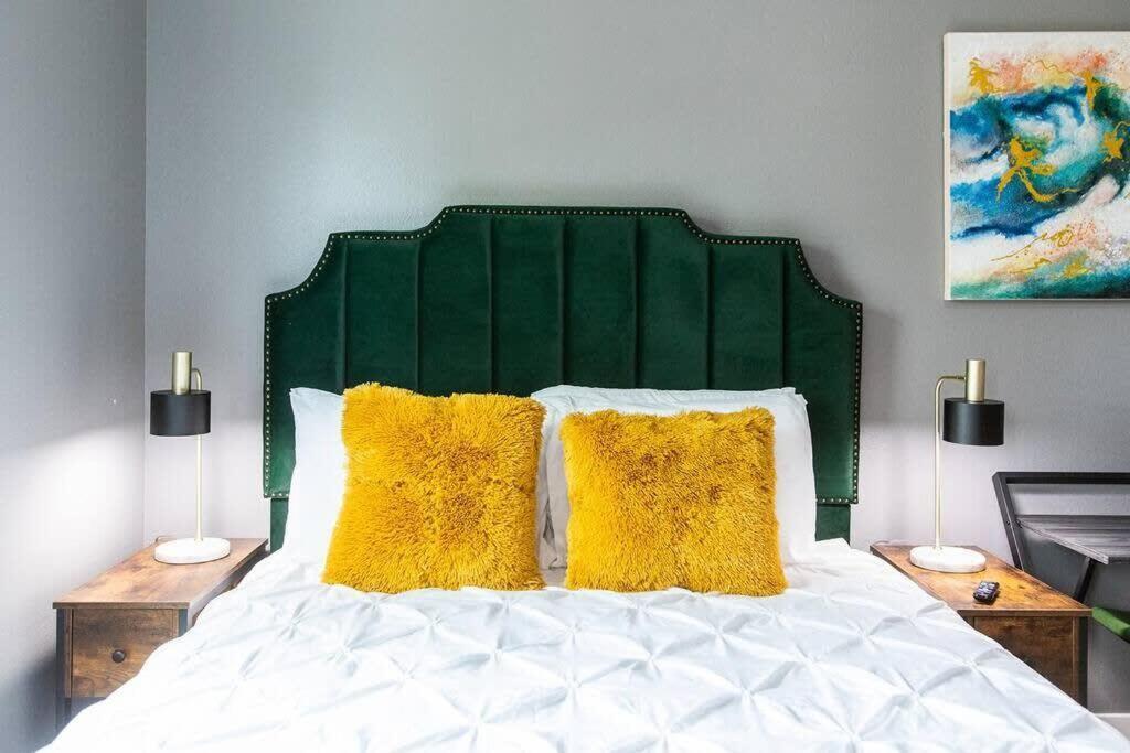 Military-restaurants-fast-wifi-a C-w D-pets-park- Apartamento *